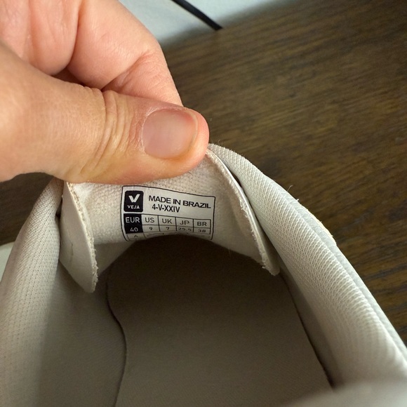 Veja Recife Sneakers - Picture 5 of 6